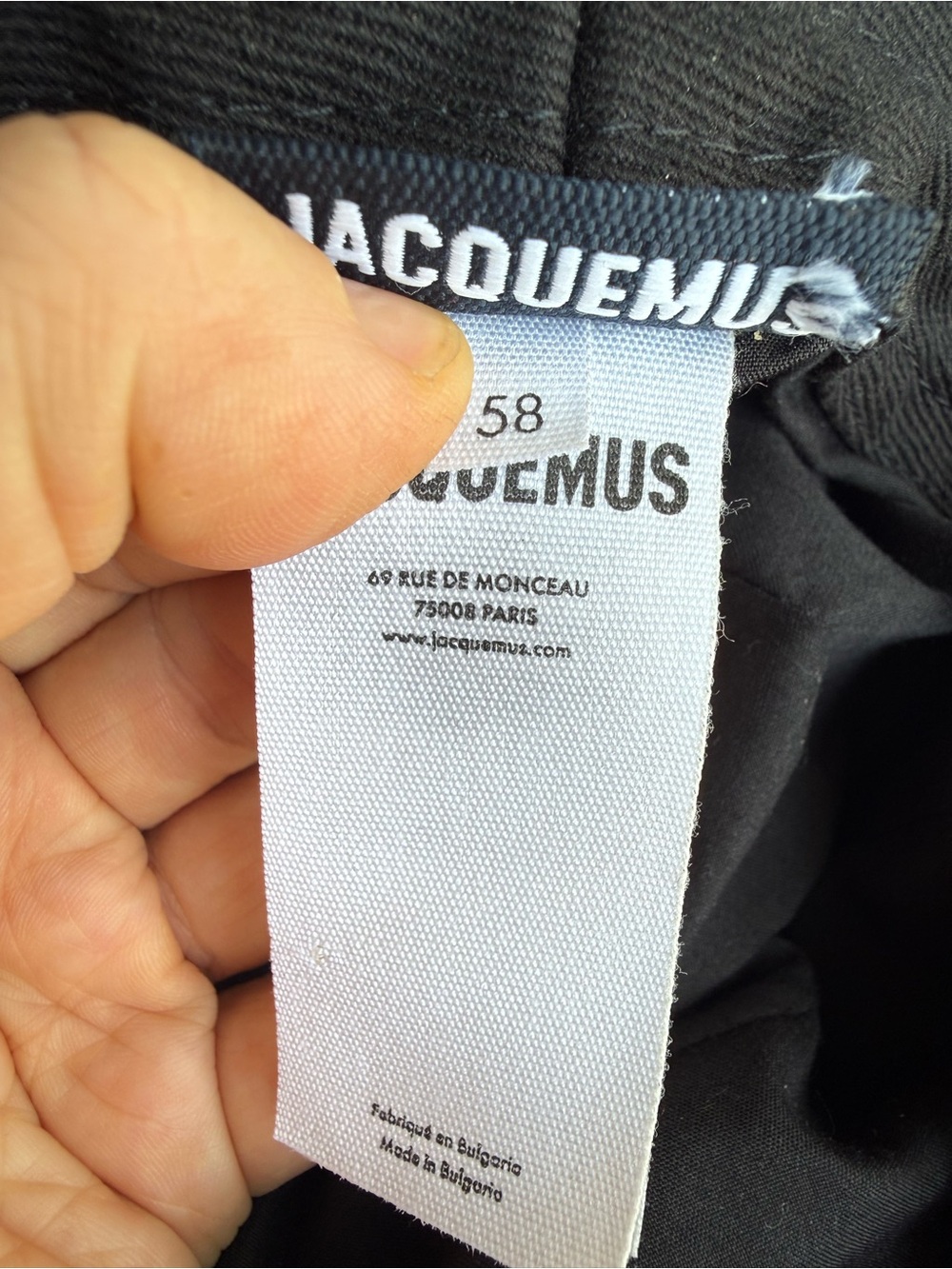 Jacquemus Le Bob Artichaut Black Frayed Bucket Hat Cotton Twill Sz 58 Unisex - Picture 5 of 6